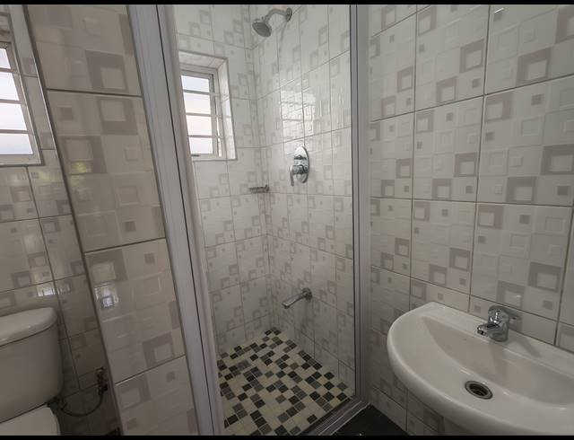 3 BEDROOM APARTMENT TO LET IN OVERPORT